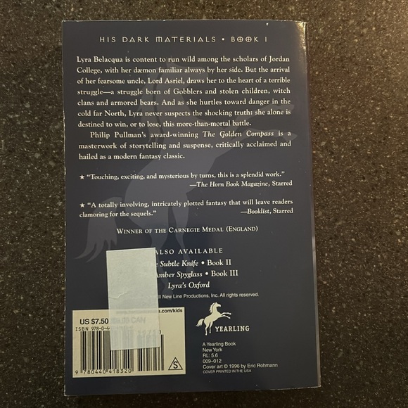 The Golden Compass Novel - Picture 2 of 7